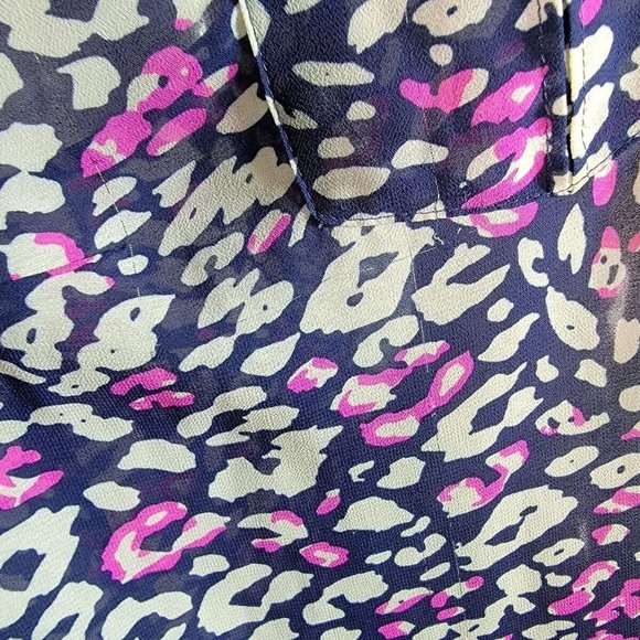Torrid Top Plus Size 2X Leopard Print Crew Neck Pockets Button Up Sheer Pink - Picture 8 of 9